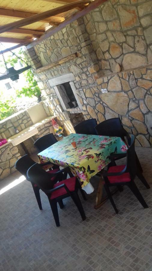 Holiday Home Nora**** Loznati Cres Exterior foto